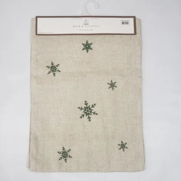 Mera Linens Table Runner Green Snow Flakes - Picture 2 of 6